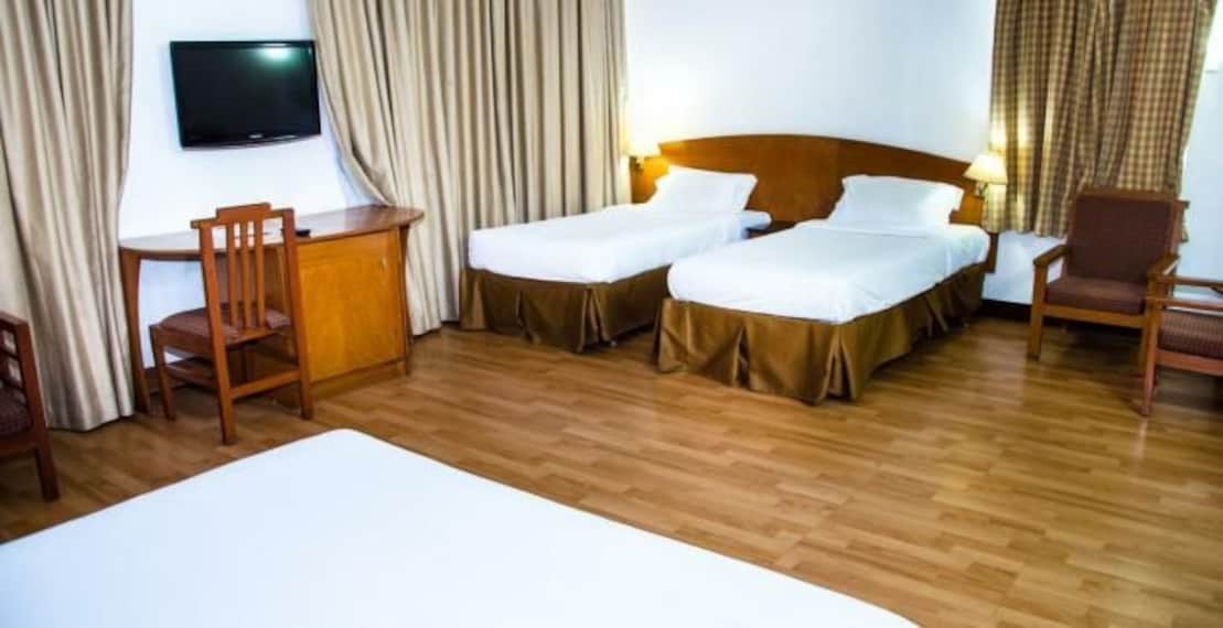 Ramee Guestline Hotel_5